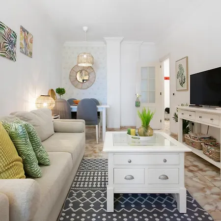 Apartment By The Sea