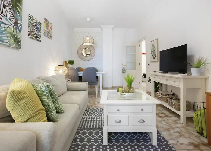 By The Sea Apartment *