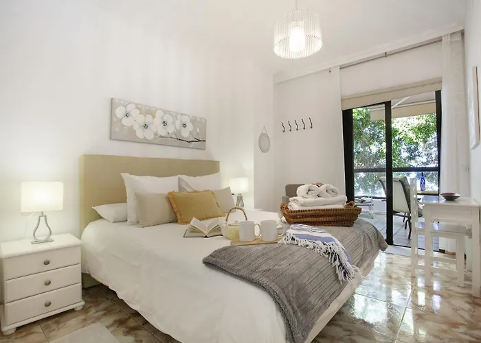 By The Sea San Andrés