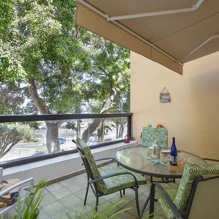 Apartment By The Sea