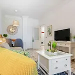 Apartment By The Sea